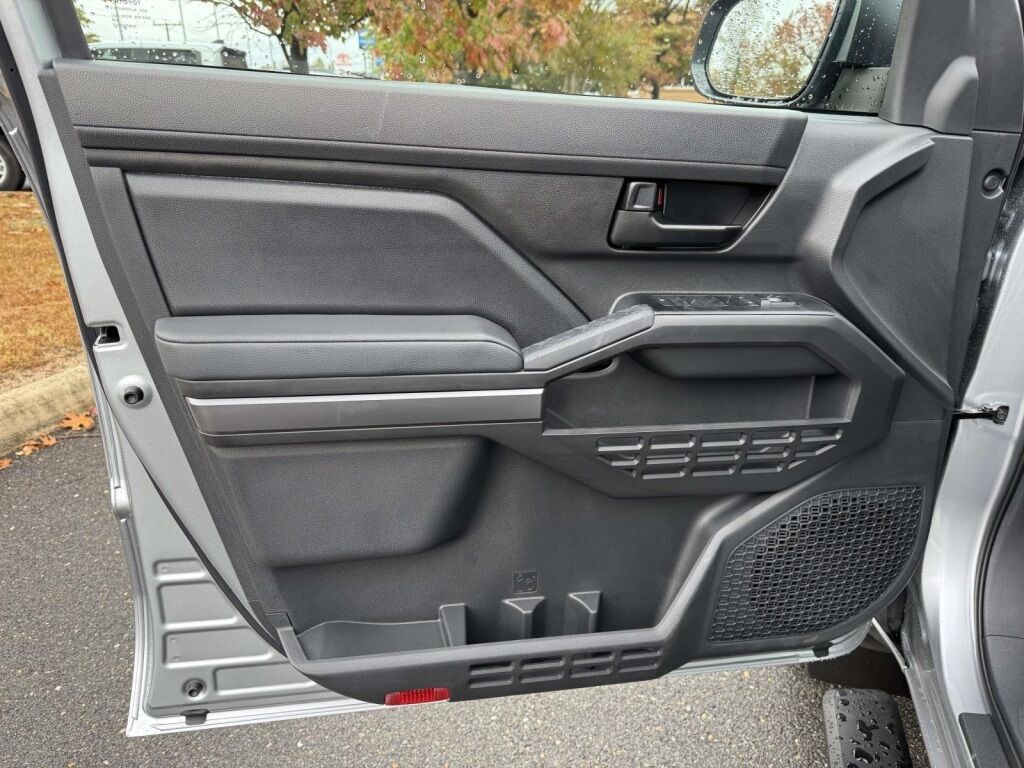 2025 Toyota Tacoma SR5 Fredericksburg VA