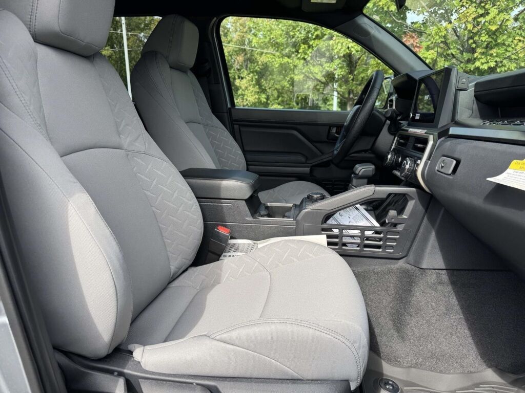 2025 Toyota Tacoma SR5 Fredericksburg VA
