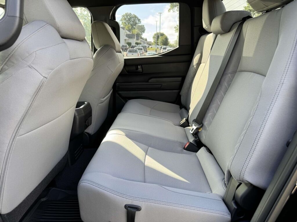 2025 Toyota Tacoma SR5 Fredericksburg VA