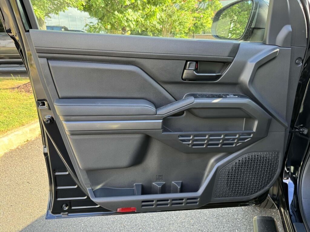 2025 Toyota Tacoma SR5 Fredericksburg VA
