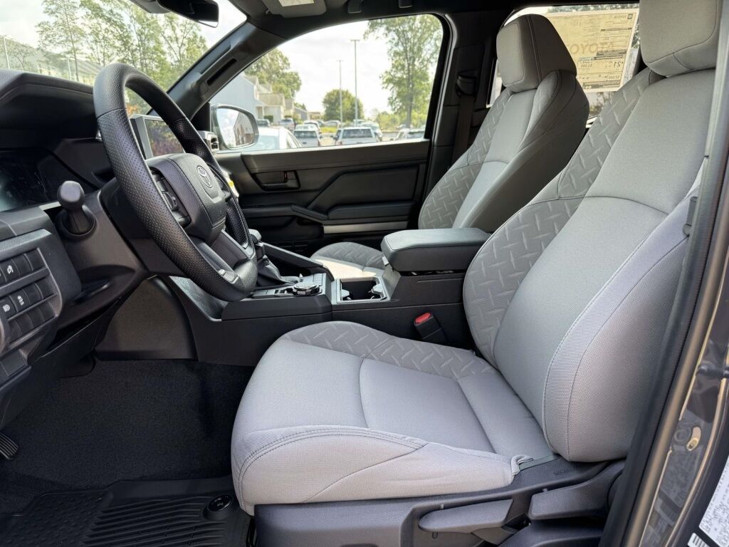 2025 Toyota Tacoma SR5 Fredericksburg VA