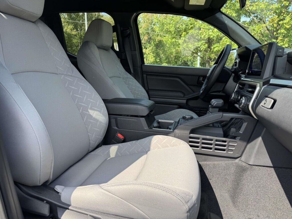 2025 Toyota Tacoma SR5 Fredericksburg VA