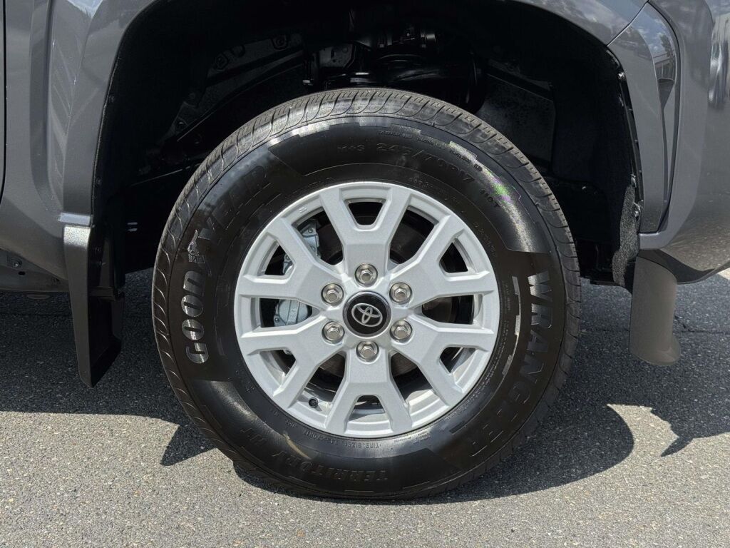 2025 Toyota Tacoma SR5 Fredericksburg VA