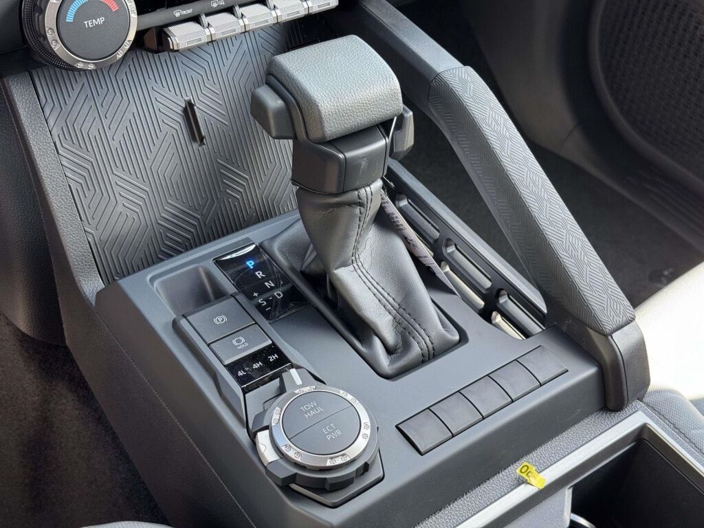 2025 Toyota Tacoma SR5 Fredericksburg VA