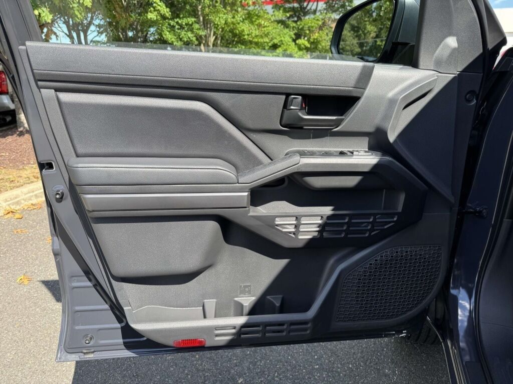 2025 Toyota Tacoma SR5 Fredericksburg VA