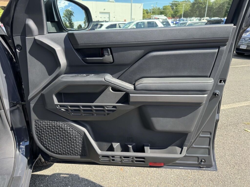 2025 Toyota Tacoma SR5 Fredericksburg VA