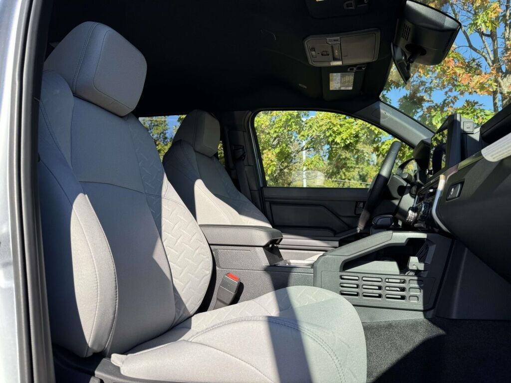 2025 Toyota Tacoma SR5 Fredericksburg VA