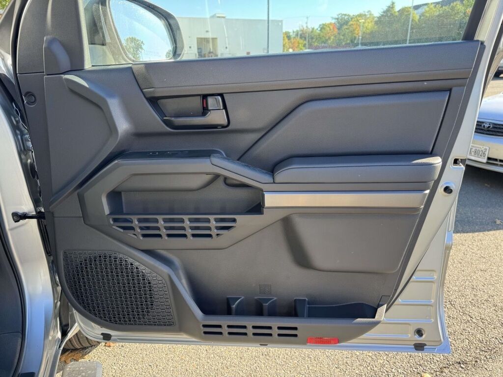 2025 Toyota Tacoma SR5 Fredericksburg VA