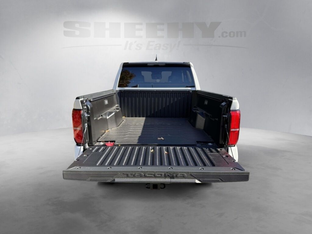 2025 Toyota Tacoma SR5 Fredericksburg VA