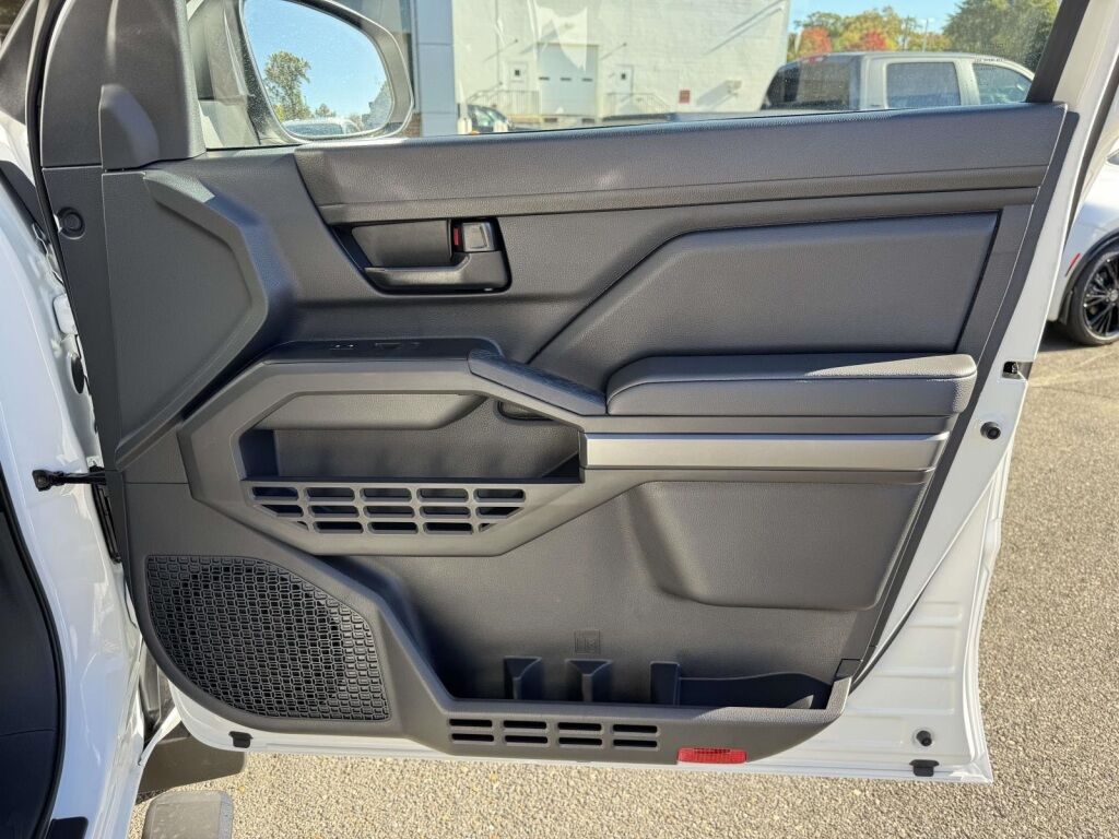 2025 Toyota Tacoma SR5 Fredericksburg VA