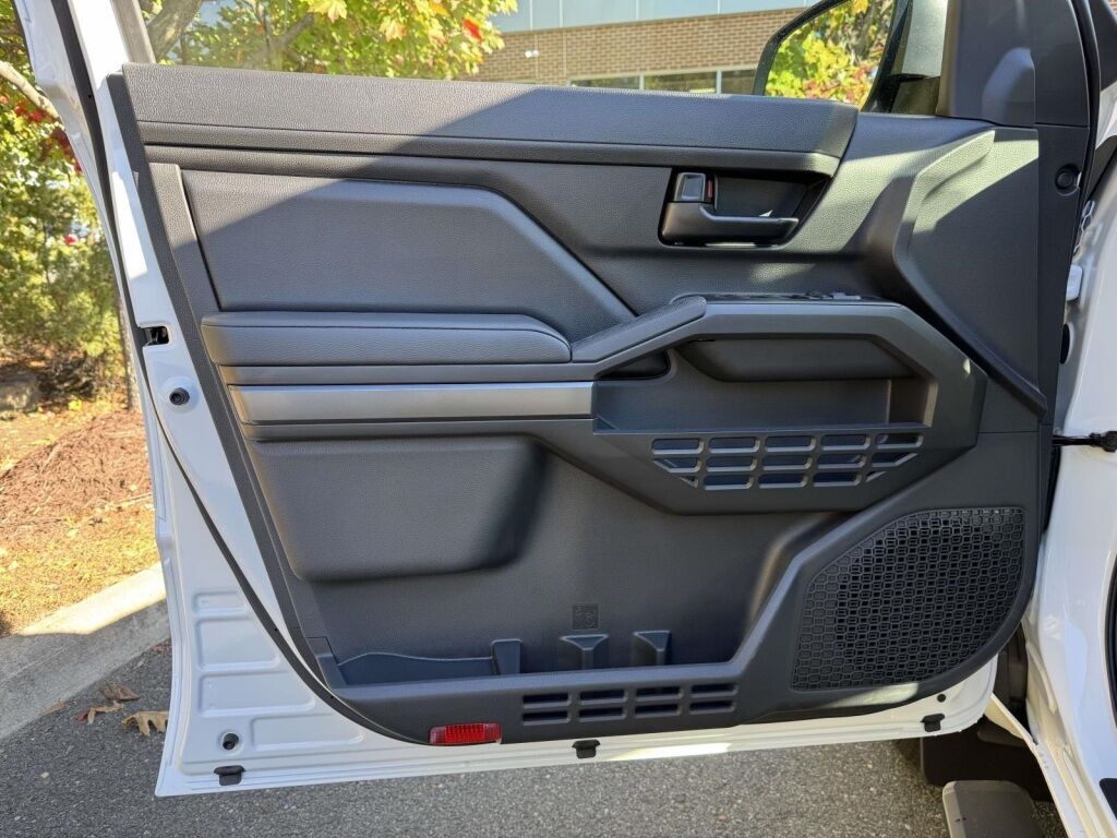 2025 Toyota Tacoma SR5 Fredericksburg VA