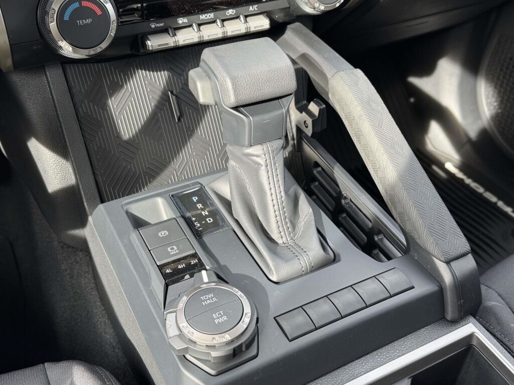 2025 Toyota Tacoma SR5 Fredericksburg VA