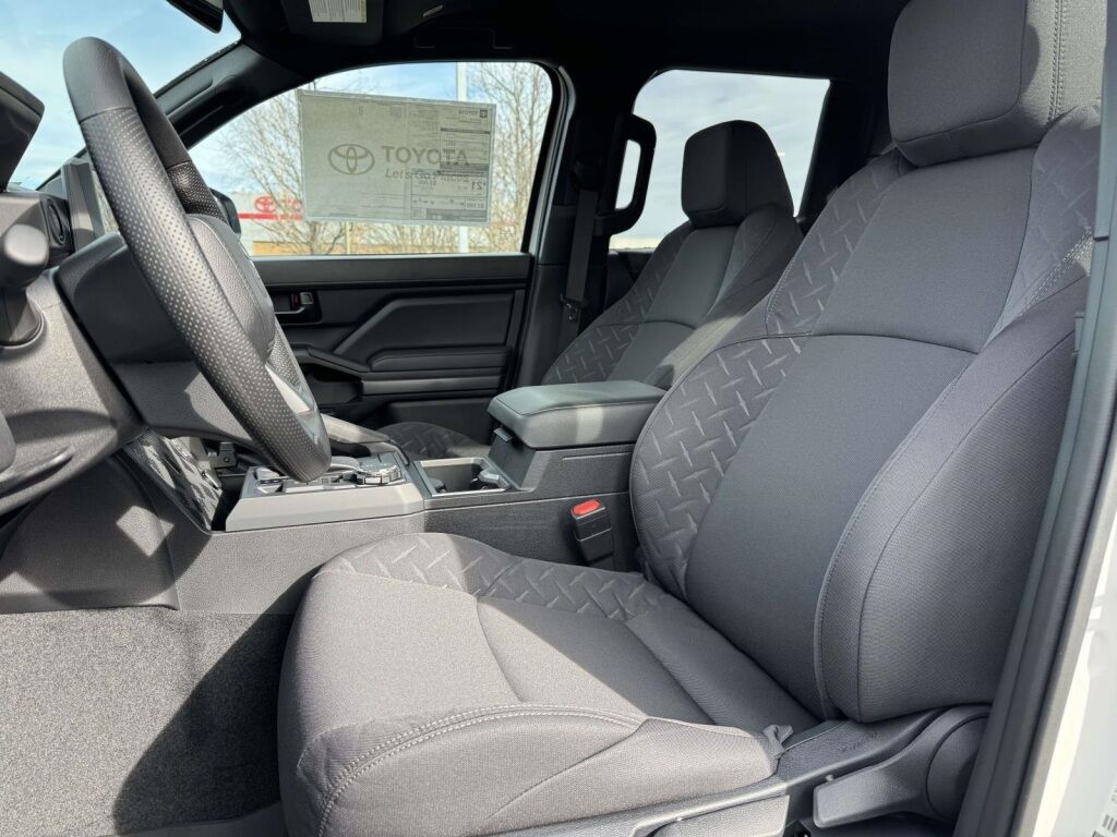 2025 Toyota Tacoma SR5 Fredericksburg VA