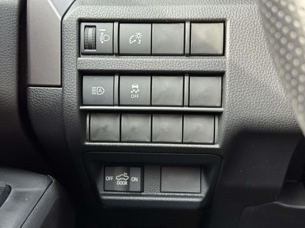 2025 Toyota Tacoma SR5 Fredericksburg VA