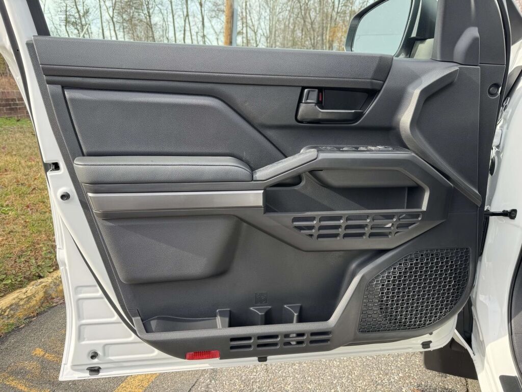 2025 Toyota Tacoma SR5 Fredericksburg VA