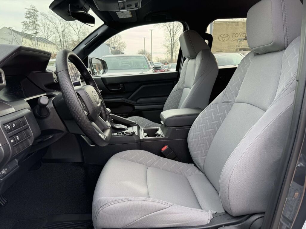 2025 Toyota Tacoma SR5 Fredericksburg VA