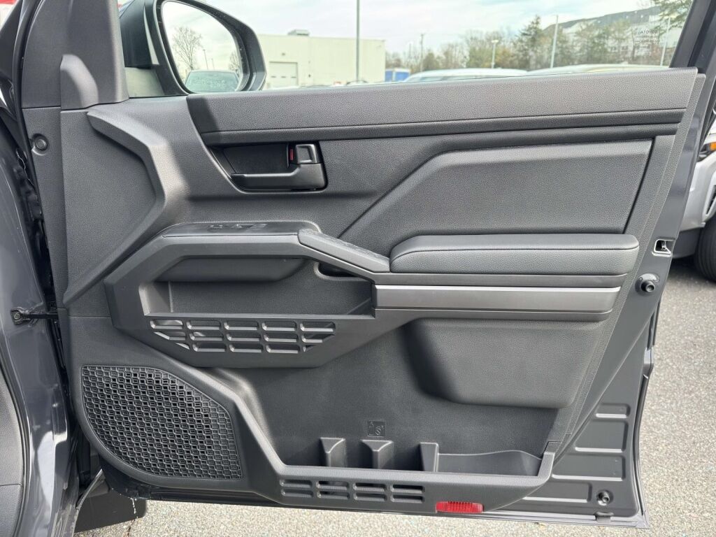 2025 Toyota Tacoma SR5 Fredericksburg VA