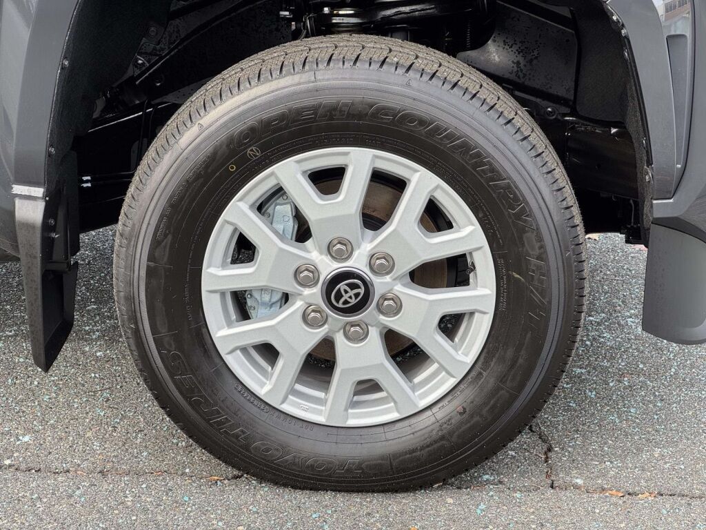 2025 Toyota Tacoma SR5 Fredericksburg VA