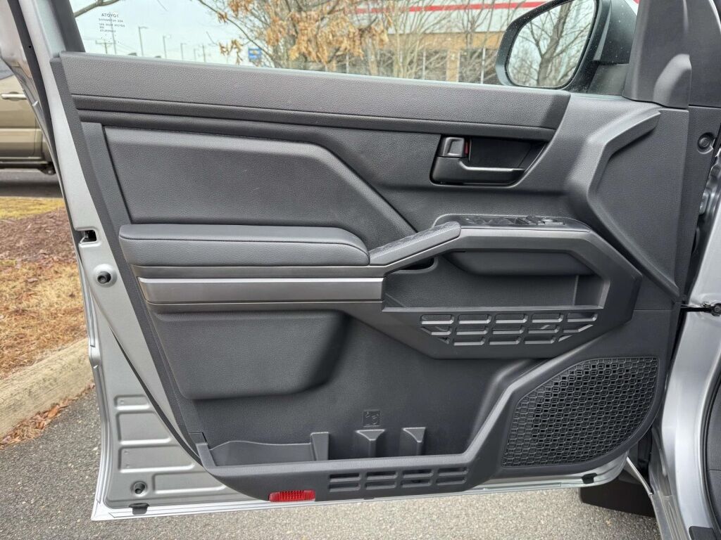 2025 Toyota Tacoma SR5 Fredericksburg VA