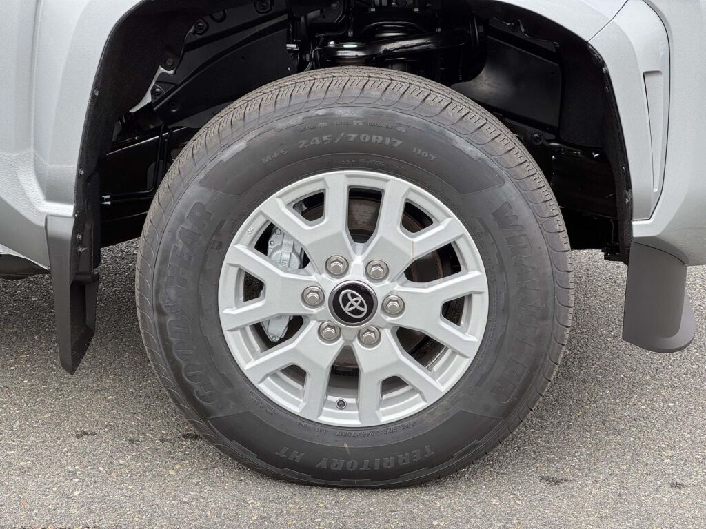 2025 Toyota Tacoma SR5 Fredericksburg VA