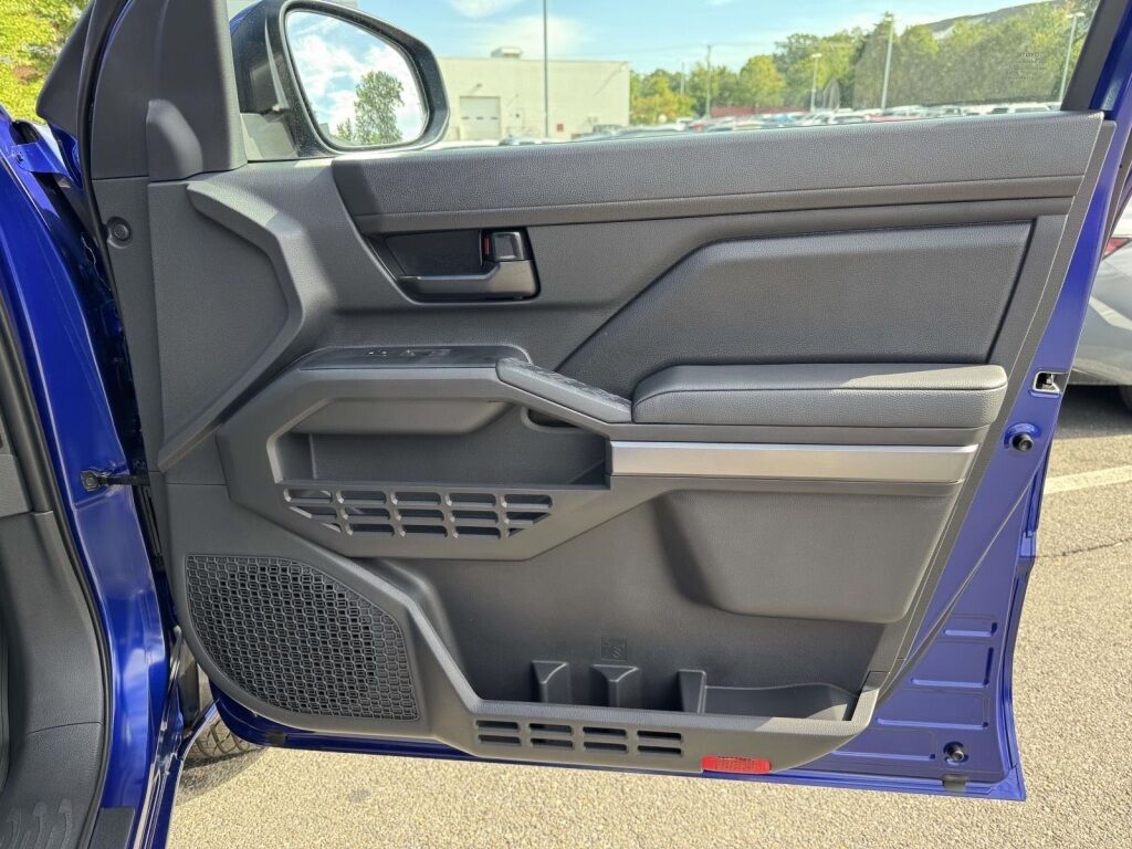 2025 Toyota Tacoma SR5 Fredericksburg VA