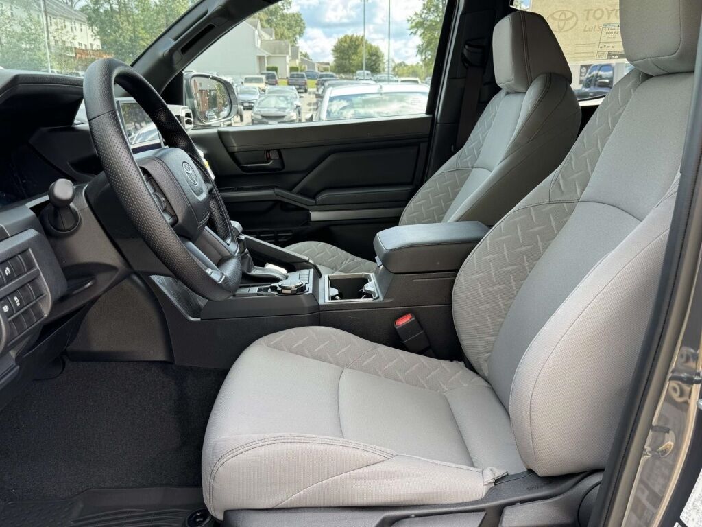 2025 Toyota Tacoma SR5 Fredericksburg VA