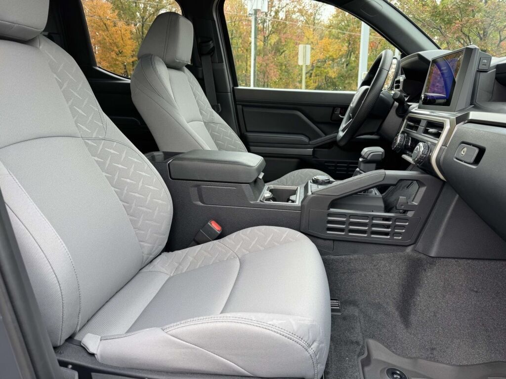 2025 Toyota Tacoma SR5 Fredericksburg VA