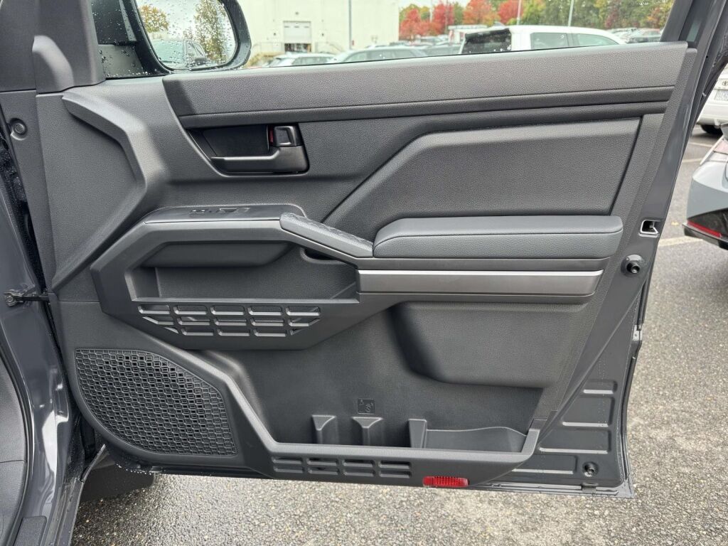 2025 Toyota Tacoma SR5 Fredericksburg VA