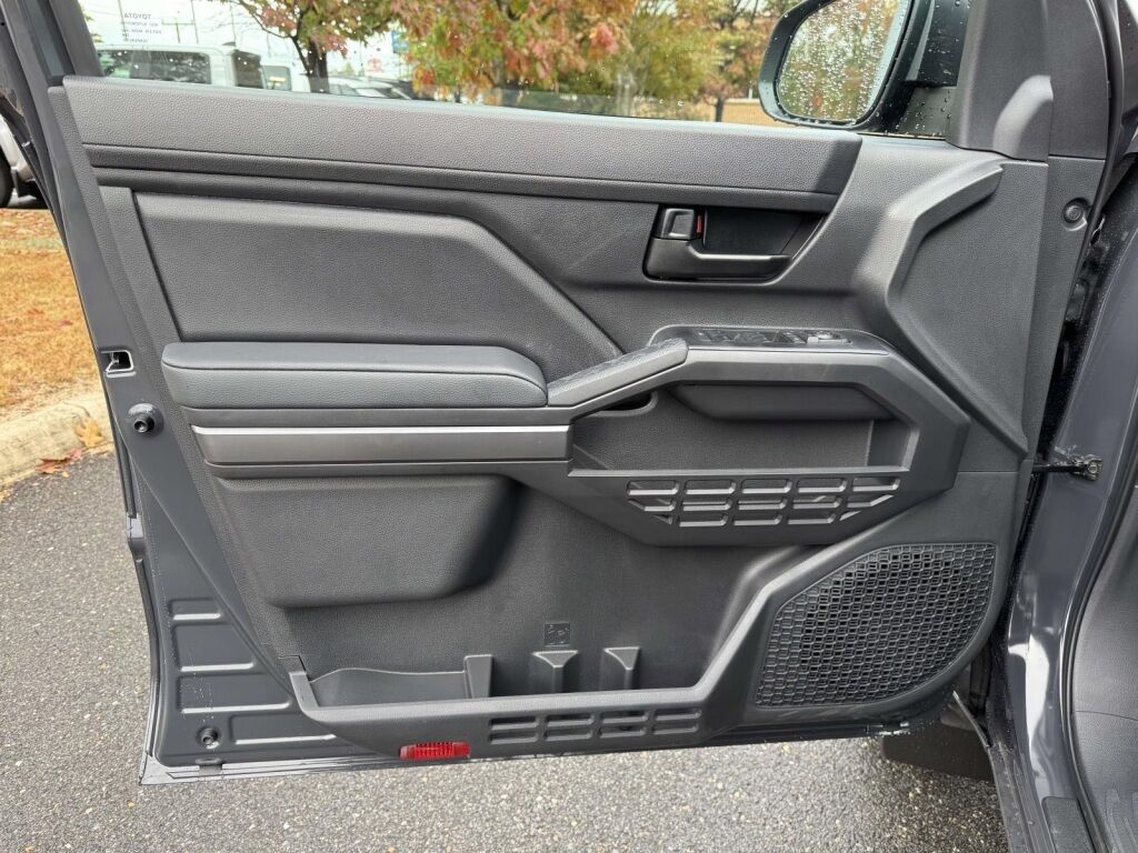 2025 Toyota Tacoma SR5 Fredericksburg VA