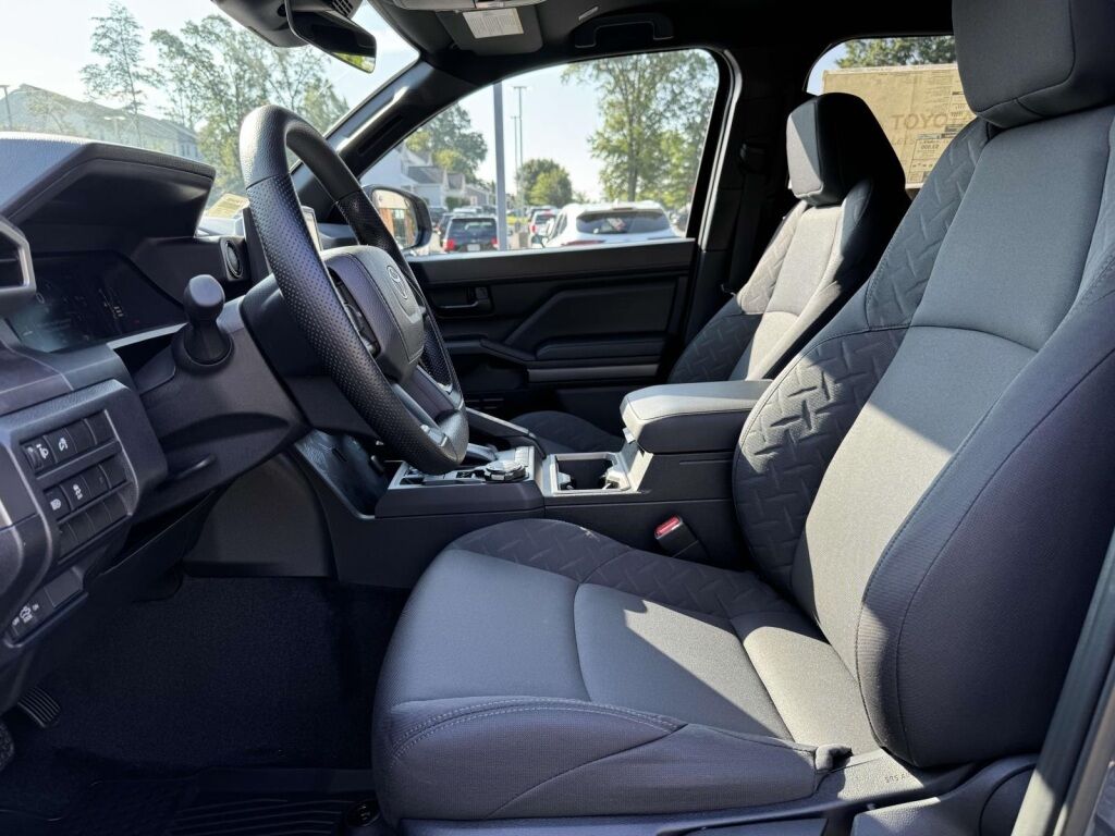 2025 Toyota Tacoma SR5 Fredericksburg VA