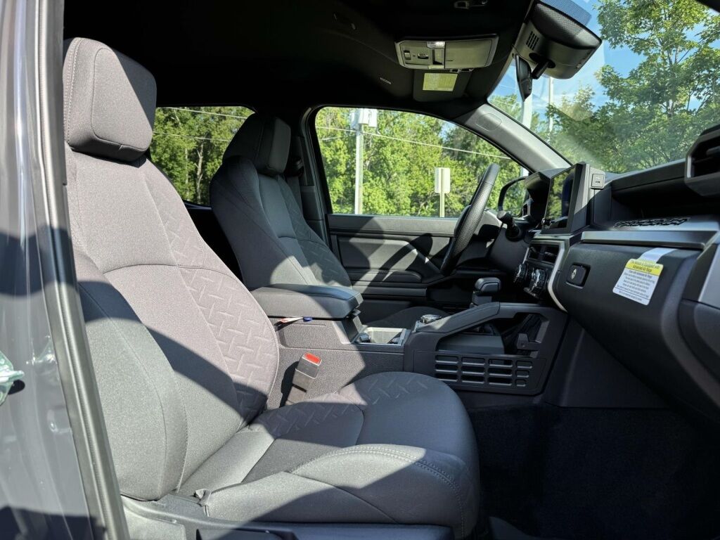 2025 Toyota Tacoma SR5 Fredericksburg VA
