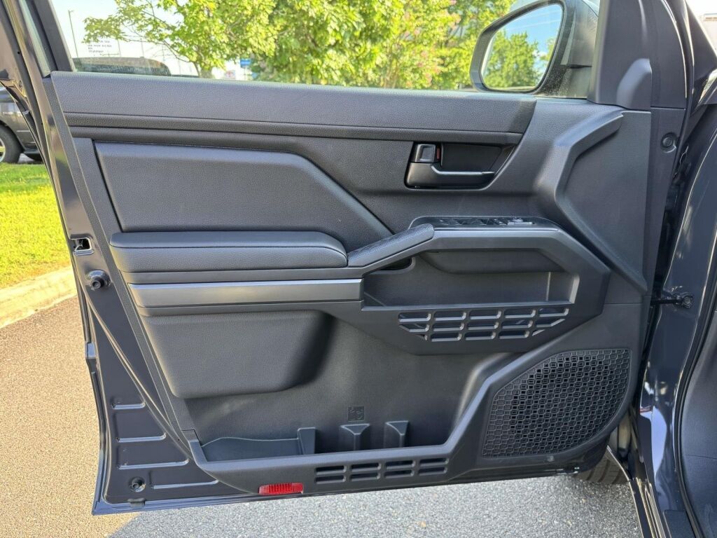 2025 Toyota Tacoma SR5 Fredericksburg VA