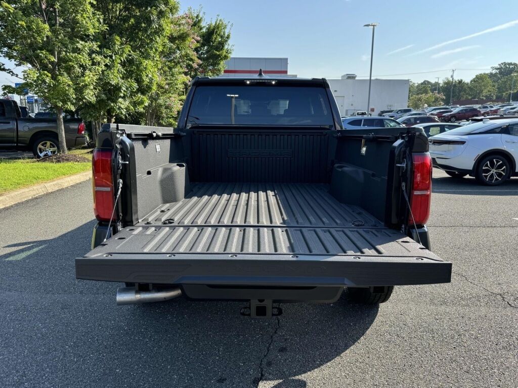 2025 Toyota Tacoma SR5 Fredericksburg VA