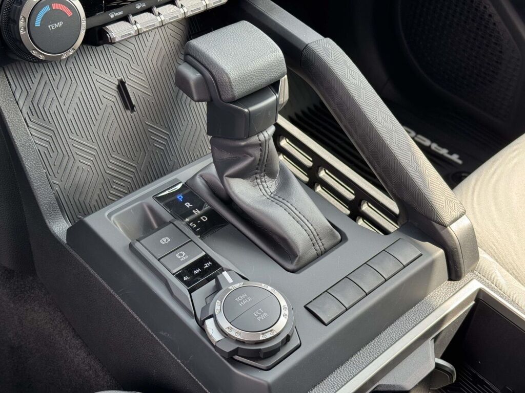 2025 Toyota Tacoma SR5 Fredericksburg VA