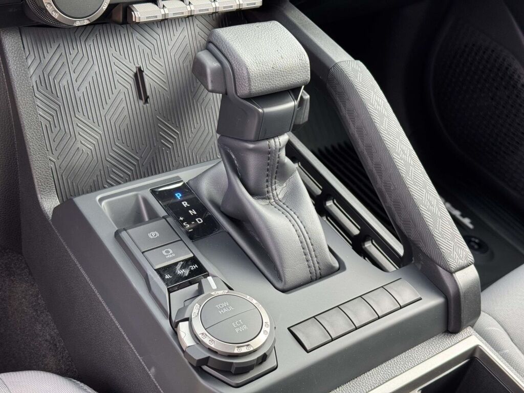 2025 Toyota Tacoma SR5 Fredericksburg VA