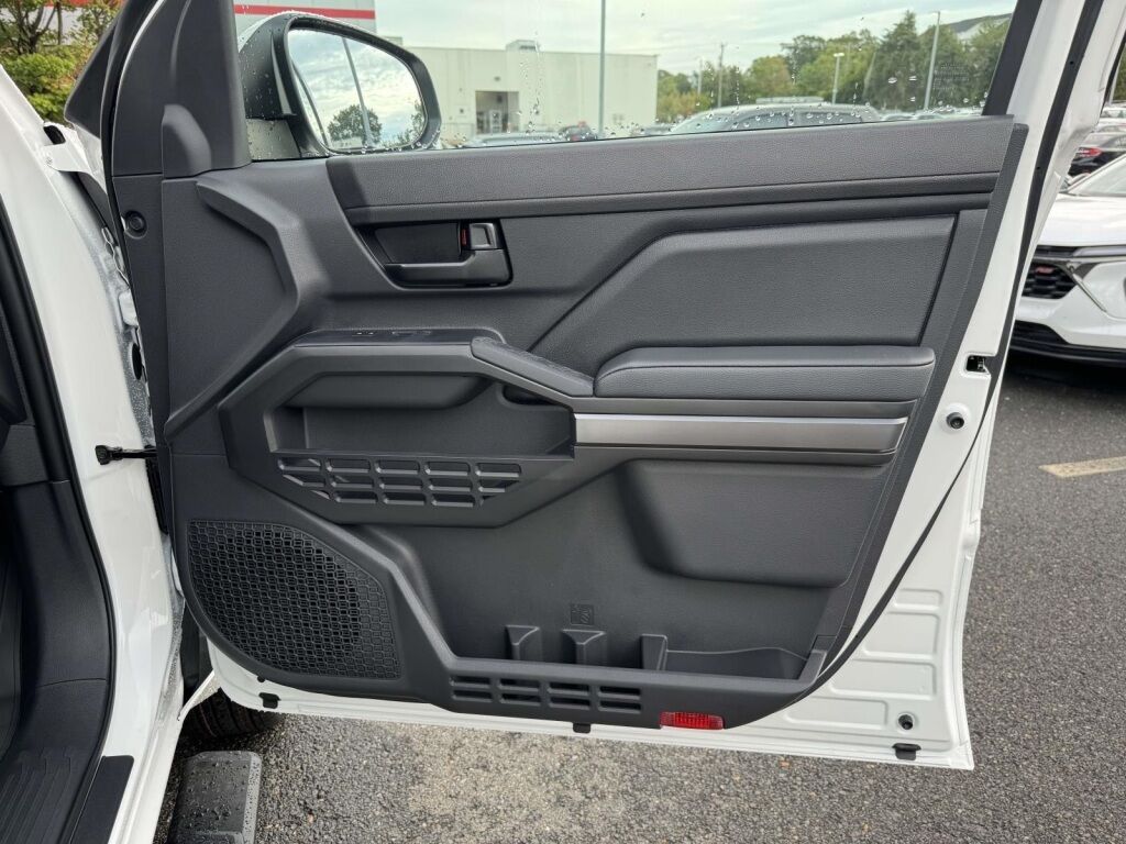 2025 Toyota Tacoma SR5 Fredericksburg VA