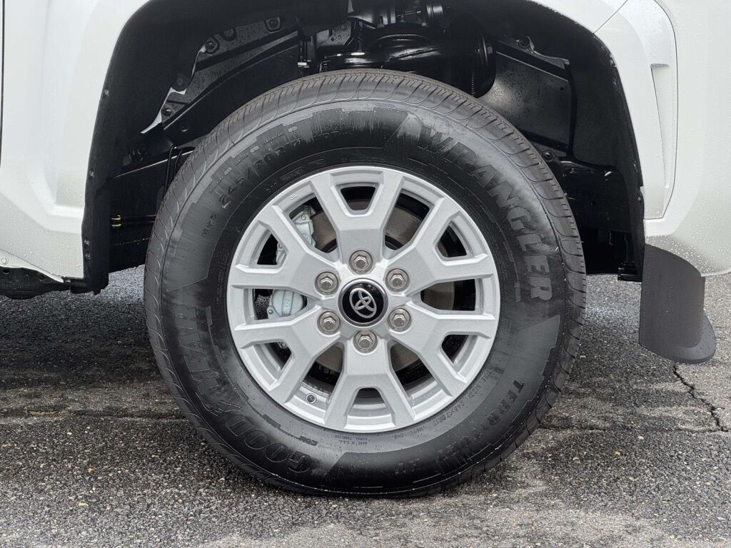 2025 Toyota Tacoma SR5 Fredericksburg VA