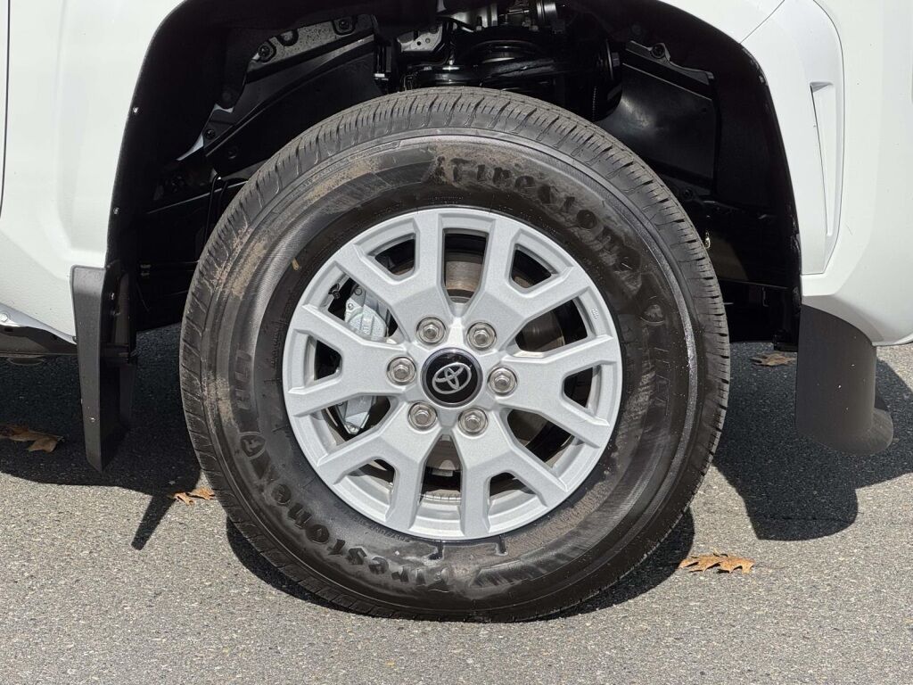 2025 Toyota Tacoma SR5 Fredericksburg VA