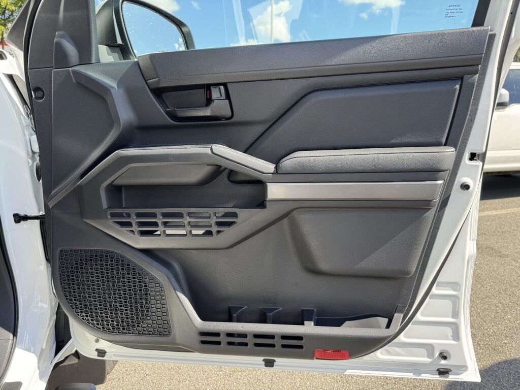 2025 Toyota Tacoma SR5 Fredericksburg VA