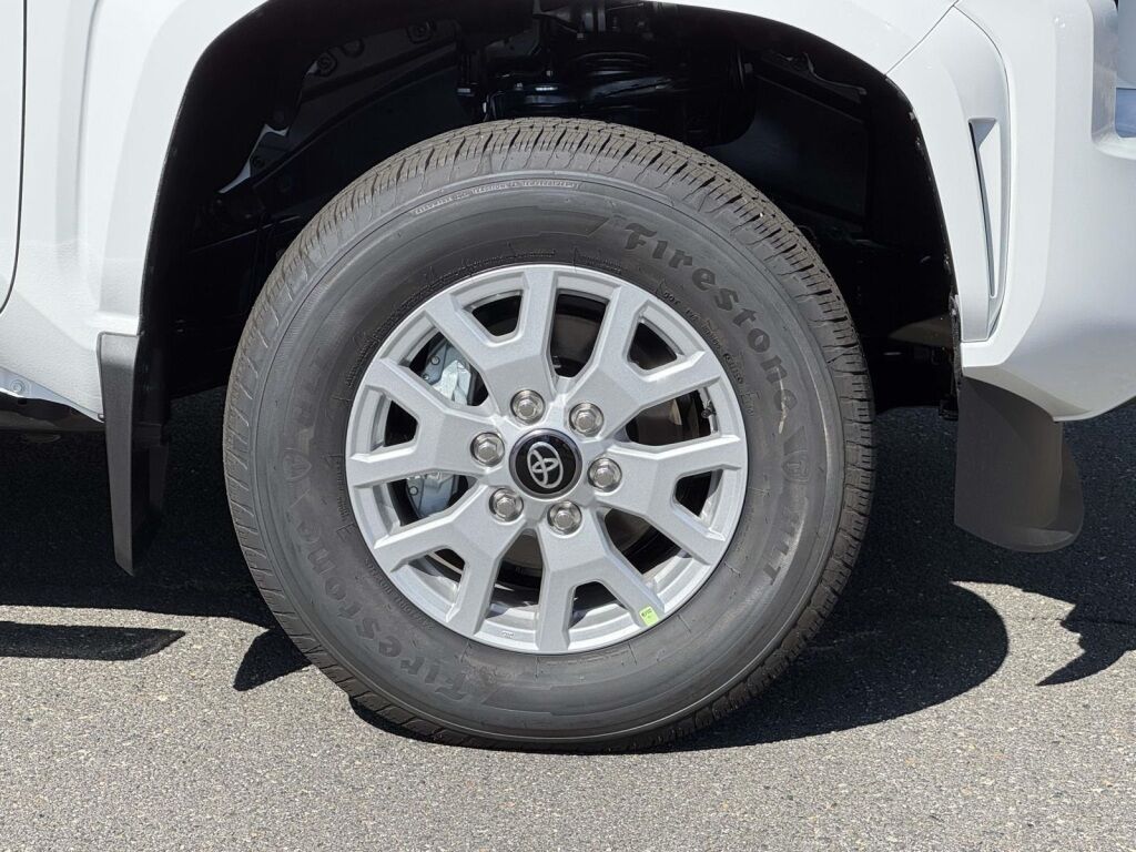 2025 Toyota Tacoma SR5 Fredericksburg VA