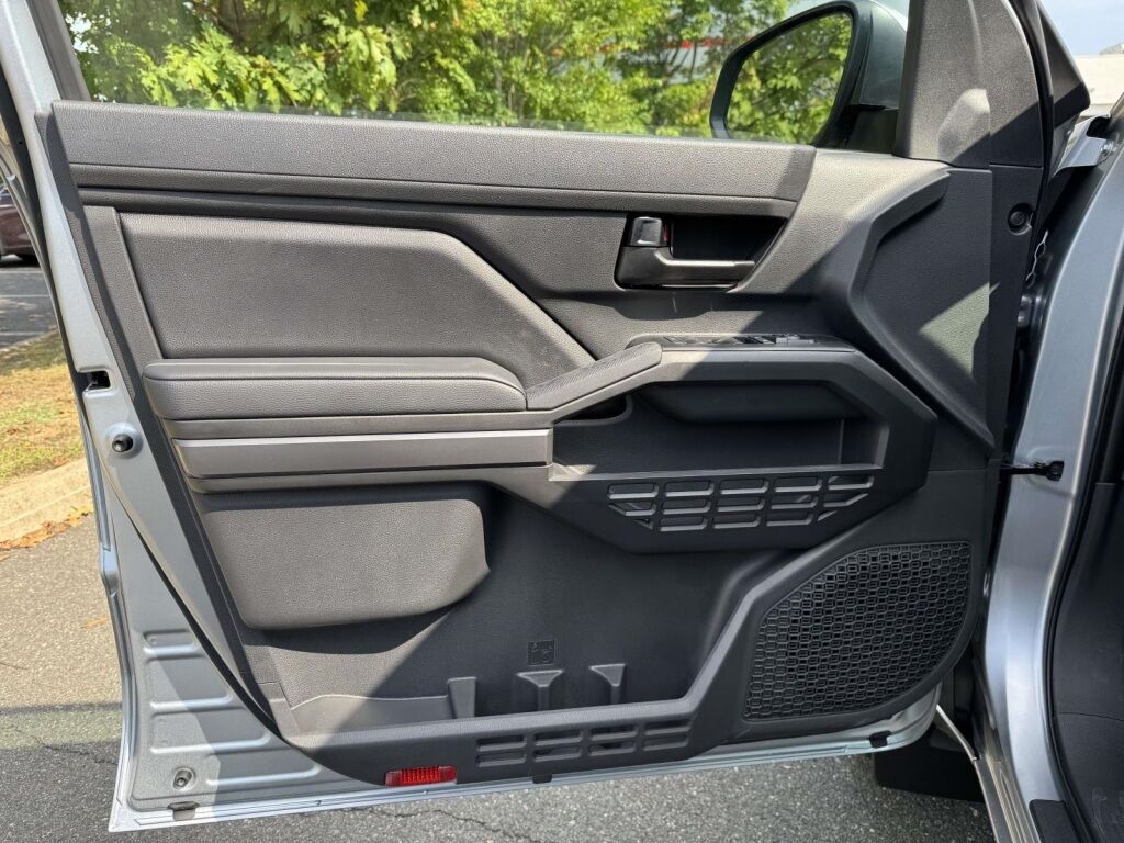 2025 Toyota Tacoma SR5 Fredericksburg VA