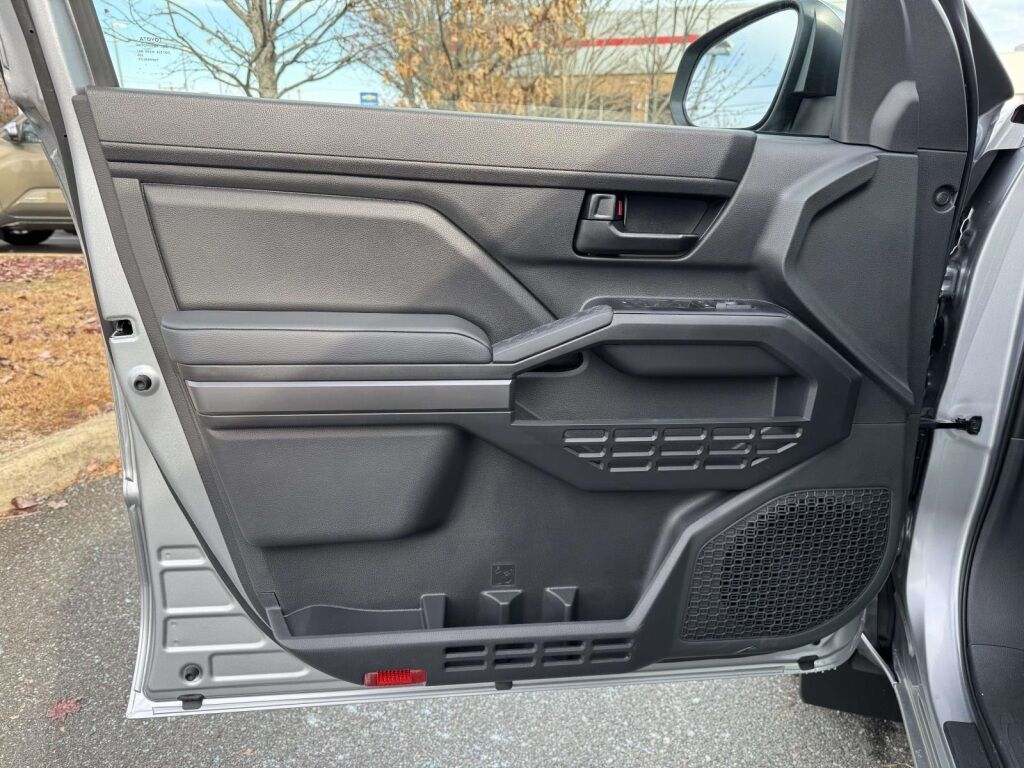 2025 Toyota Tacoma SR5 Fredericksburg VA