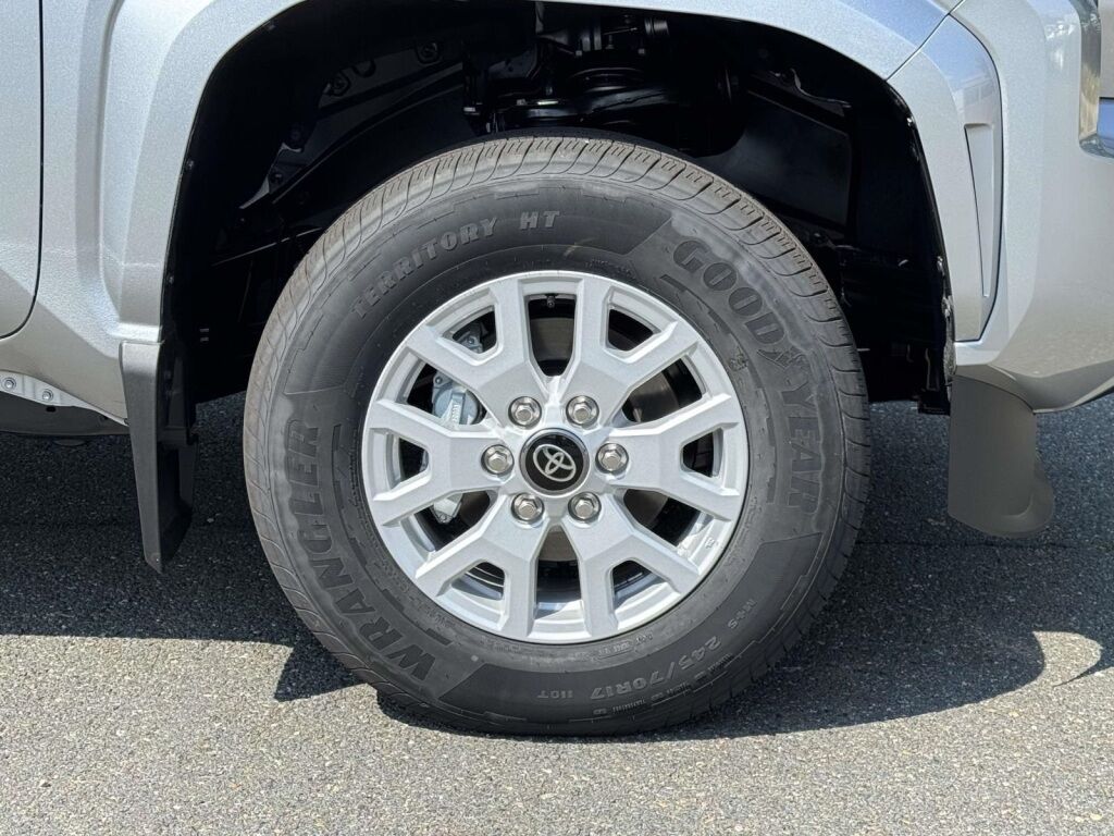 2025 Toyota Tacoma SR5 Fredericksburg VA