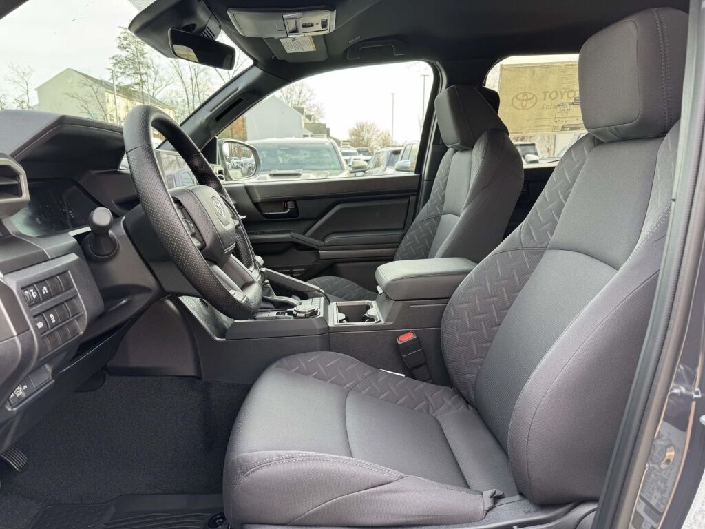 2025 Toyota Tacoma SR5 Fredericksburg VA