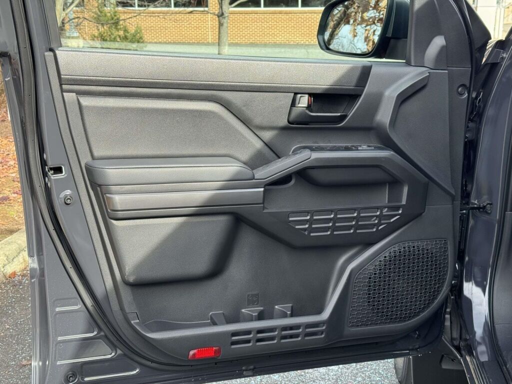 2025 Toyota Tacoma SR5 Fredericksburg VA