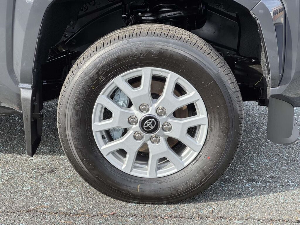 2025 Toyota Tacoma SR5 Fredericksburg VA