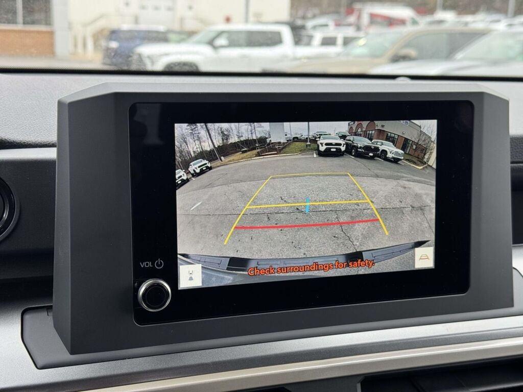 2025 Toyota Tacoma SR5 Fredericksburg VA