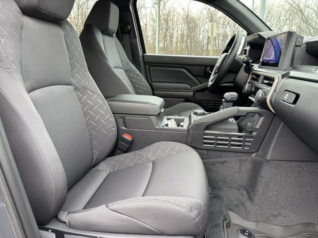 2025 Toyota Tacoma SR5 Fredericksburg VA