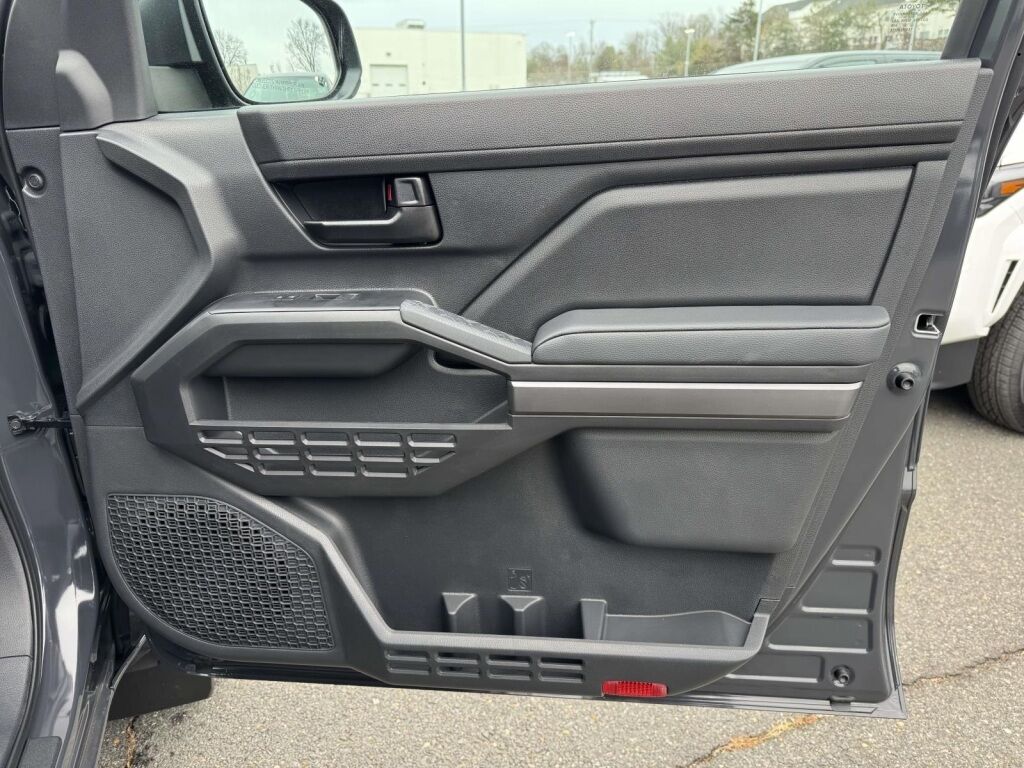 2025 Toyota Tacoma SR5 Fredericksburg VA