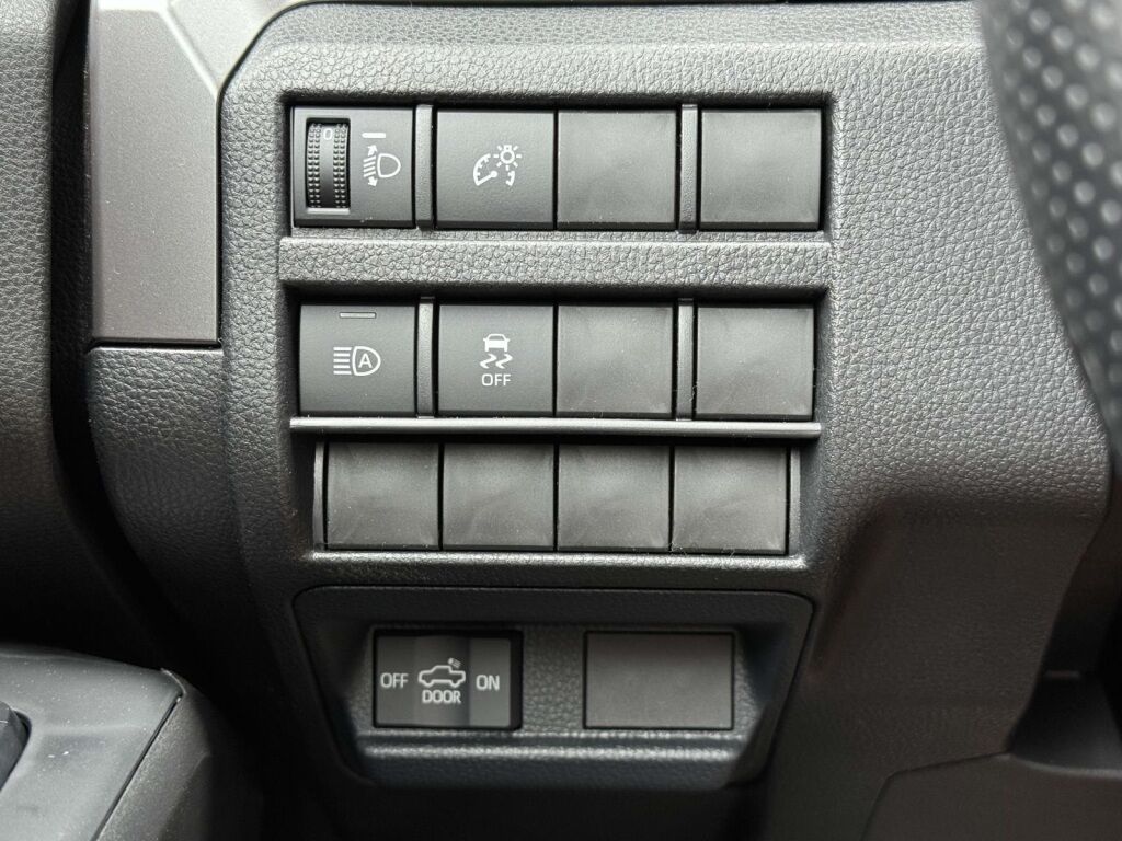 2025 Toyota Tacoma SR5 Fredericksburg VA